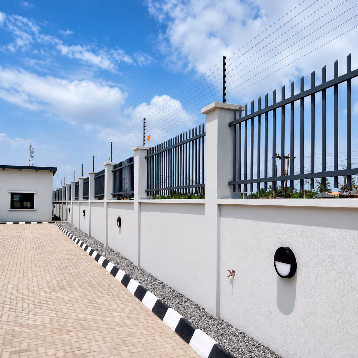 Pallisade & Electric Fence